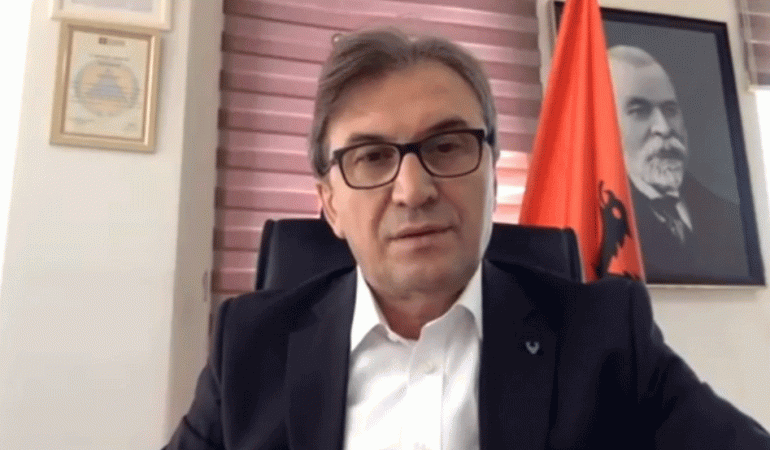 Skënder Brataj apel qytetarëve: Jo mjekim interneti për koronavirusin