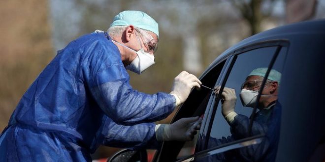 Shtim rekord i rasteve të reja me koronavirus në SHBA