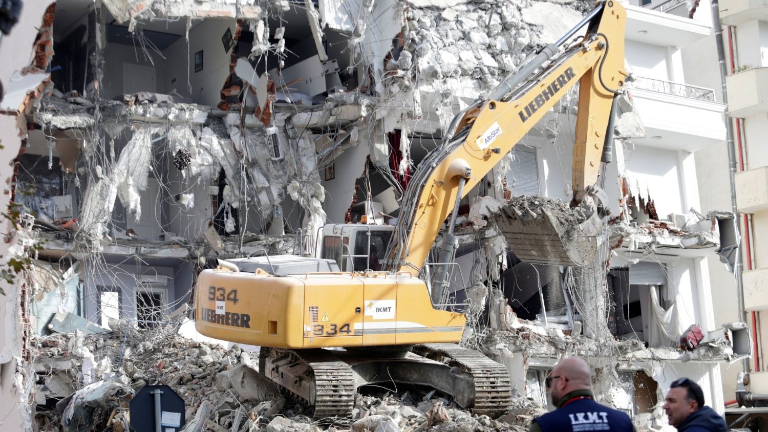Bashkia e Durrësit publikon datat e shembjes së 9 pallateve të dëmtuara nga tërmeti