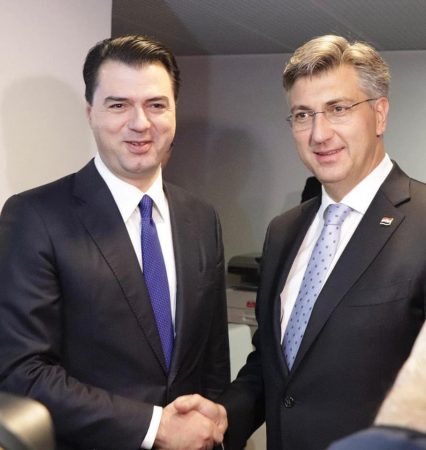 Fitorja e kryeministrit kroat në zgjedhje, Basha: Faleminderit për mbështetjen që i jepni Shqipërisë për integrimin në BE
