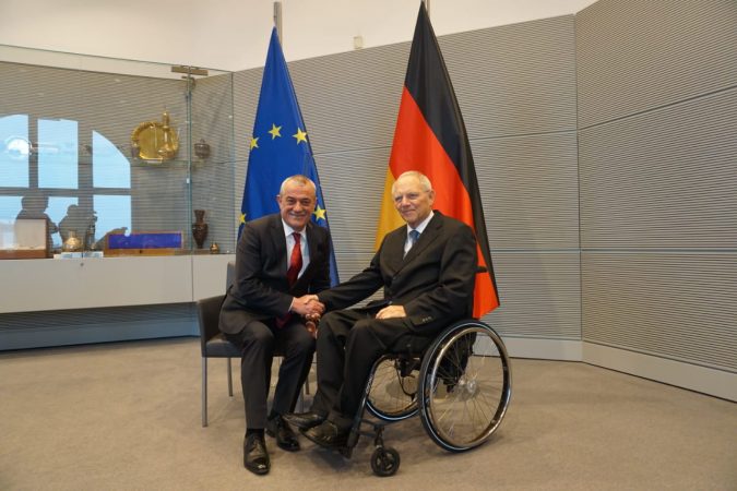 Ruçi uron Presidentin e Bundestagut Schäuble: Shpresa për rimëkëmbjen e Europës
