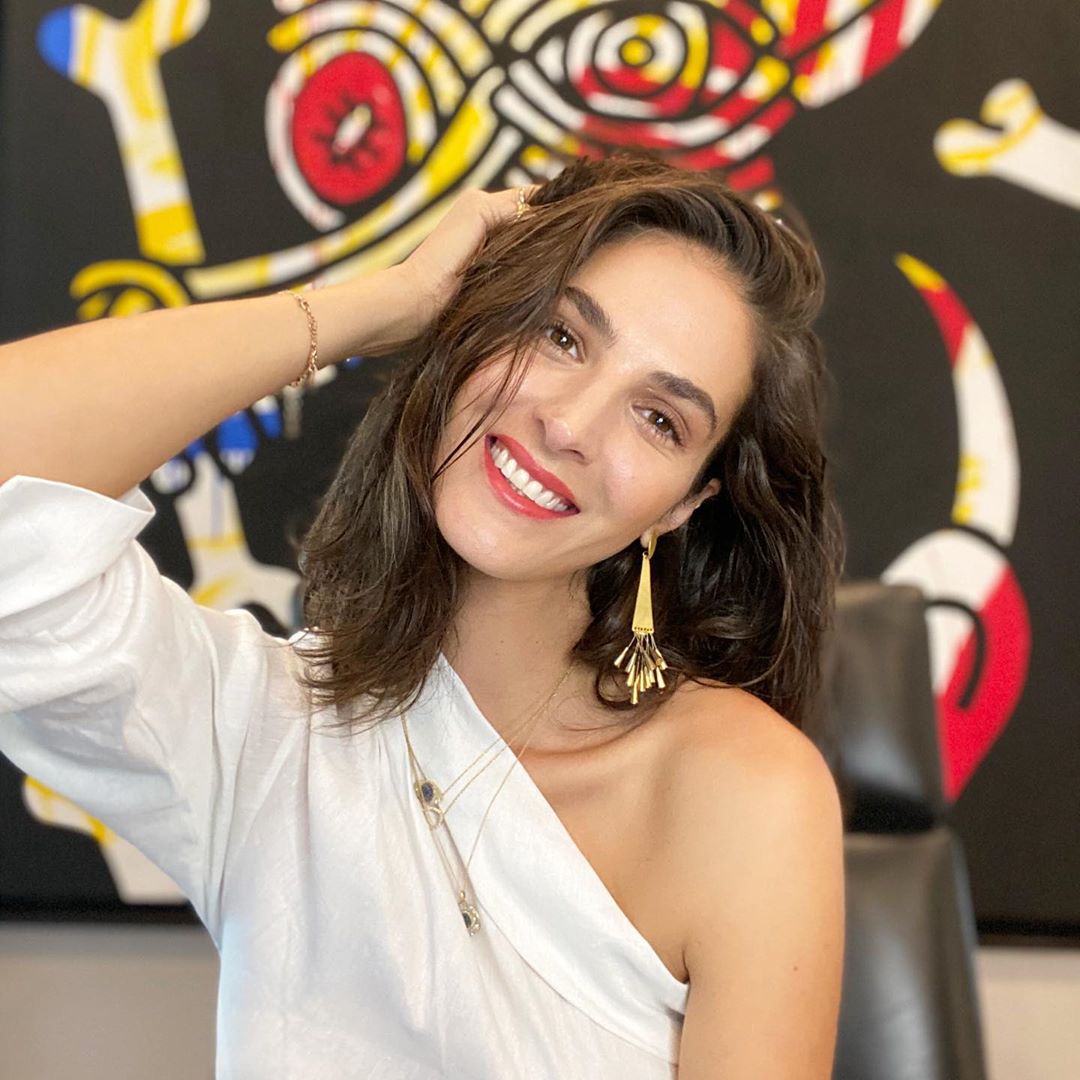 “Ndihesh sikur do të dalin sytë vendit”, Emina Cunmulaj testohet për herë të dytë për COVID-19