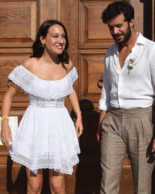 Nusja e veshur me atlete, publikohen foto nga kurorëzimi i aktorit turk me origjinë shqiptare