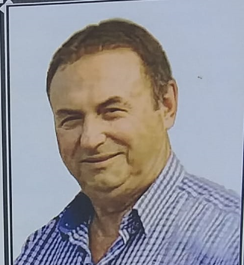 Covid-19 i mori jetën inxhinierit durrsak Ilir Hoxha, Bujar Qesja: Dheu i lehtë vëlla!