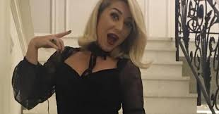 Këngëtarja shqiptare pozitive me Covid-19: Ju lutem mos e fshihni që jeni të infektuar