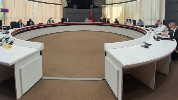 Përfundon mbledhja  e Këshillit Politik/ Hajdari: Listat duhet të hapen 100%!