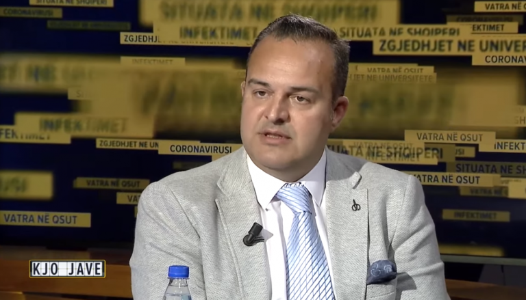 A shpërndahet koronavirusi përmes ajrit?! Ja çfarë thotë mjeku Edvin Prifti