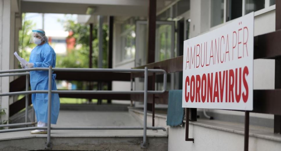 Rritja e rasteve me COVID-19 në Kosovë, forcohen masat, rikthehet ora policore