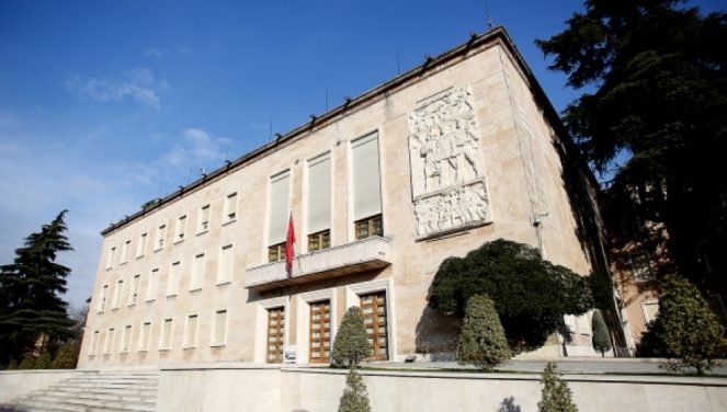 Lëvizja e papritur e Edi Ramës, njofton takim urgjent me opozitën e re