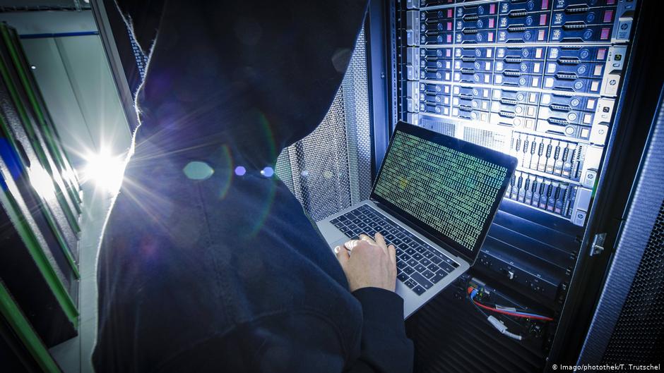 Masa kundër terrorit në internet