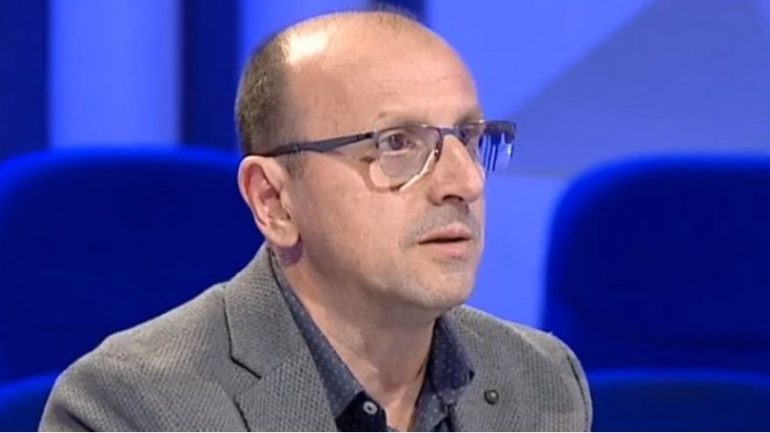 Mjeku pneumolog shpjegon pse po preken të rinjtë nga koronavirusi