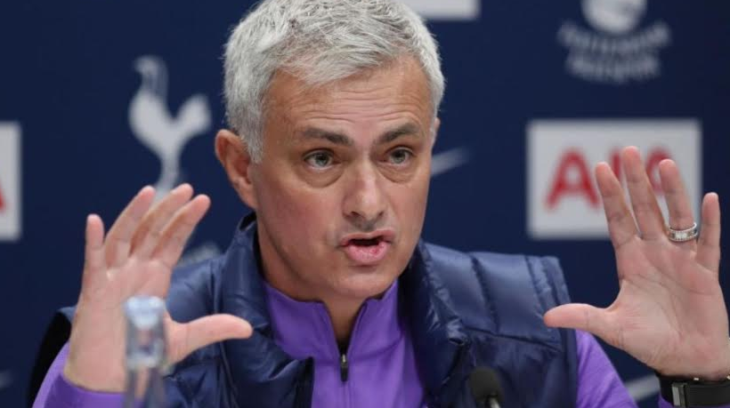 Mourinho unik: Qeshni po deshët, jam kampioni i 5 ndeshjeve të fundit!