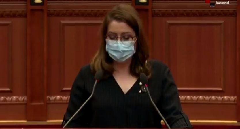 Manastriliu: Dy spitalet COVID po mbushen, apel për të vendosur të gjithë maskën për të ulur numrin e të prekurve