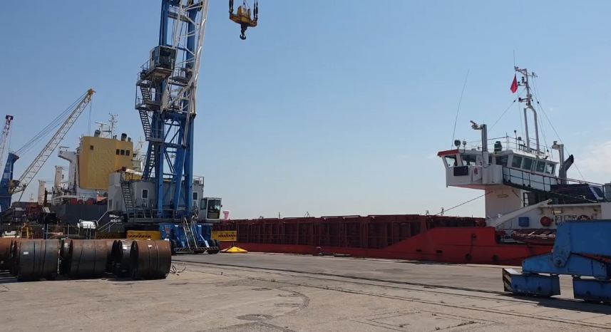 Rreth 20 mijë tonë mallra përpunim nga 7 anije në portin e Durrësit
