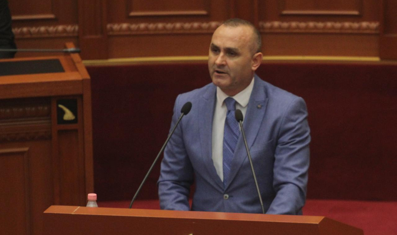 “Fjala e fundit i takon Kushtetueses”/ Manja raporton për shkarkimin e Metës