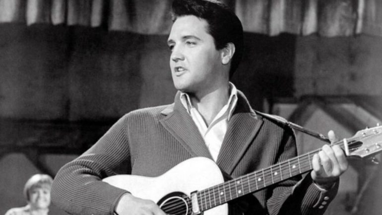 Kitara e Elvis Presley shitet me çmimin marramendës