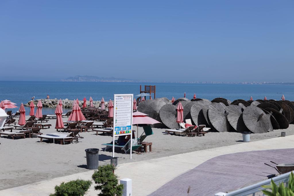 Publikon fotot nga plazhet e boshatisura, Basha: Turizmi në ditën më të keqe, PD ka planin për daljen nga kriza