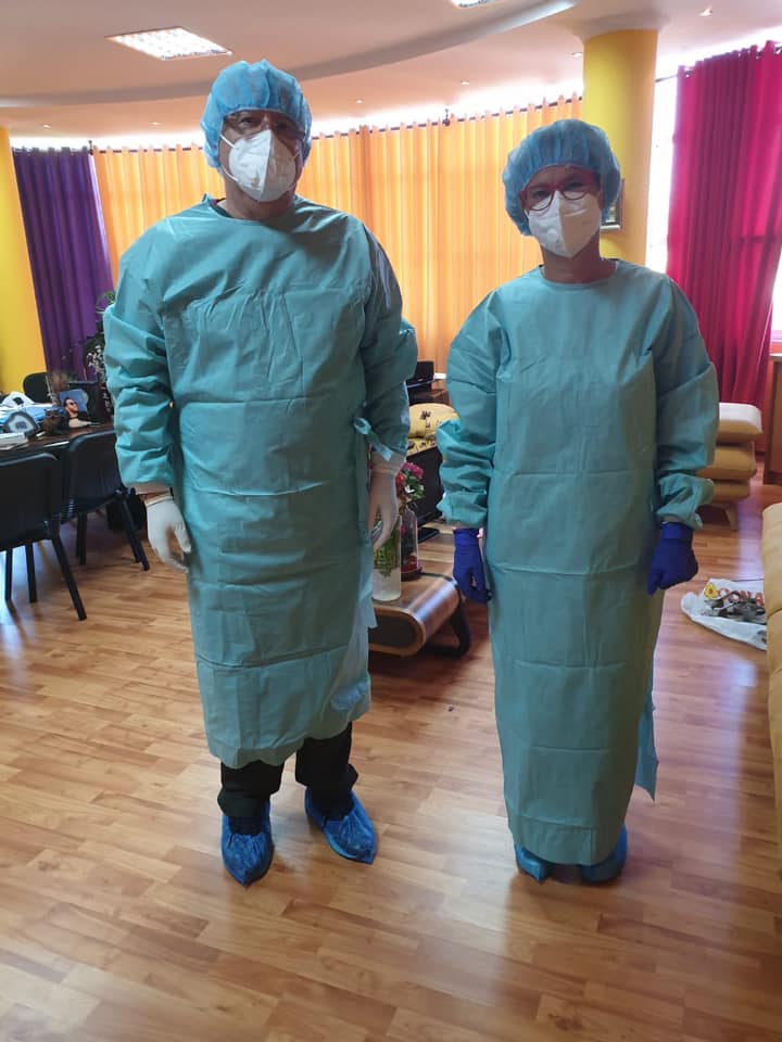 Drejtoresha e OBSH-së në Shqipëri viziton spitalin Covid-2