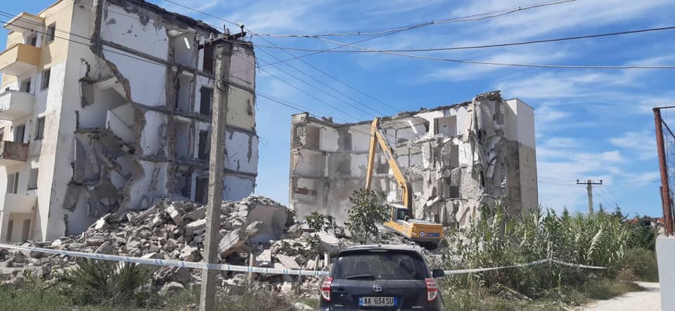 Shemben dy pallate të tjera në Durrës, bashkia: Banorët do të përfitojnë banesa të reja, me standarte bashkëkohore (FOTO)