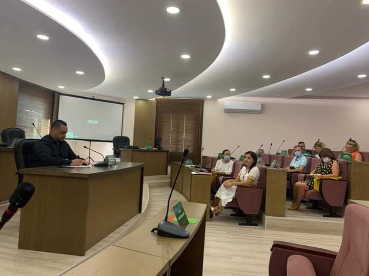 Nisja e vitit të ri shkollor në Shijak, kryebashkiaku Arbana takohet me drejtoreshën e ZVA-së dhe drejtuesit e shkollave