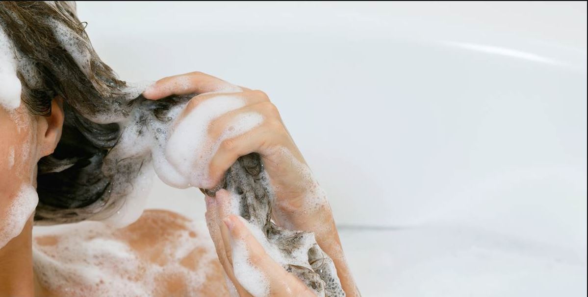 E dini kur është koha e duhur për të larë flokët?