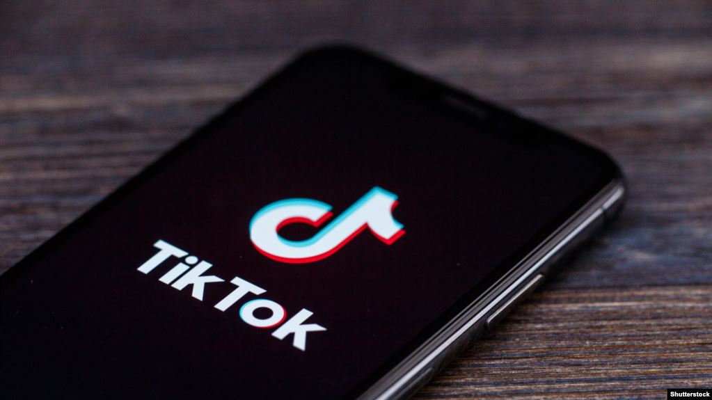 Gjiganti i teknologjisë nuk heq dorë nga blerja e TikTok