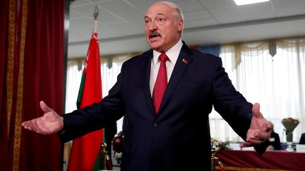 Lukashenko, sërish president pas 26 vitesh në pushtet