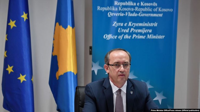 Kosova përgatitet për mësim online, Hoti: Do të jetë gjithmonë aktiv