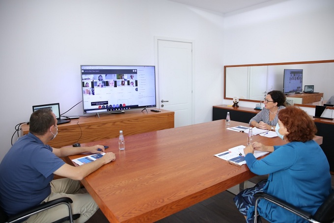 Viti i ri shkollor, Shahini: Në fokus kryesor, ruajtja e shëndetit të nxënësve, prindërve e mësuesve