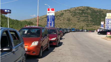 Kufijtë me Greqinë të hapura deri sot në 22:00!