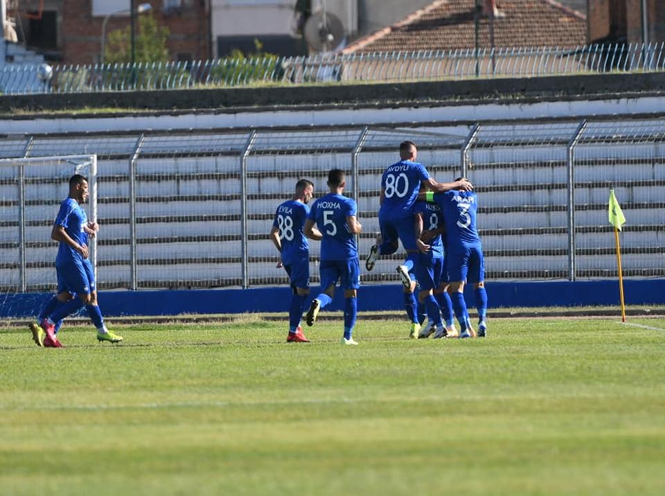 Teuta thjesht madhështore, mund izraelitët dhe arkëton shumën e majme