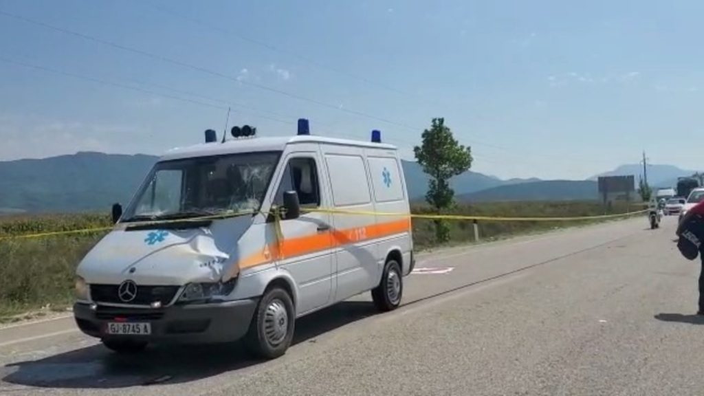 Përplasi për vdekje fëmijën në Kakavijë, arrest me burg për shoferin e ambulancës