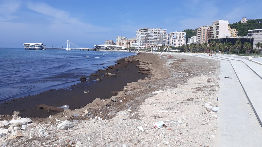 Merr fund shkarkimi i ujërave të ndotura në det! Përfundon investimi madhor në vijën Currila-Taulantia