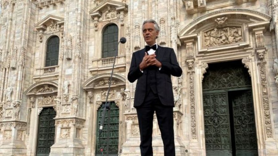 Andrea Bocelli kundër qeverisë italiane për masat kundër Covid-19