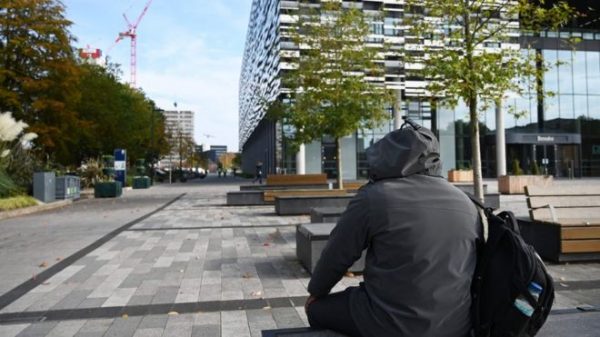 Kërkesat për azil në Britani/ BBC: Shqipëria në krah të Irakut dhe Iranit, ja çfarë po ndodh me aplikimet