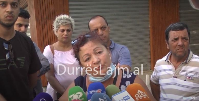 Të tjerë banorë në Durrës kërkojnë prishjen e pallatit: Nuk është për riparime, ka çeduar 78 cm (VIDEO)
