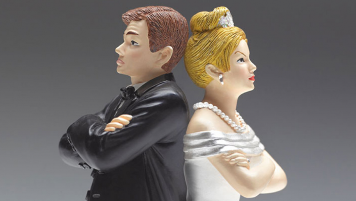 Shenjat e horoskopit që mund të përfundojnë në divorc