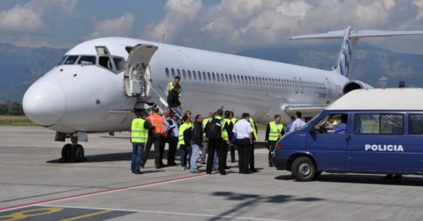Tentoi të kalonte kamionin me drogë në Itali, ekstradohet 44-vjeçari