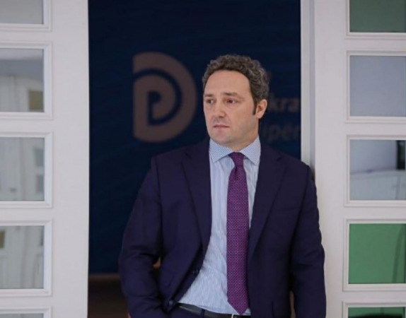 Ish-deputeti Spahia: Rama ka kopjuar strategjinë e PD për sistemin shëndetësor