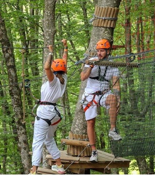 Jonida dhe Romeo e kalojnë fundjavën mes aventurave në mal (FOTO)