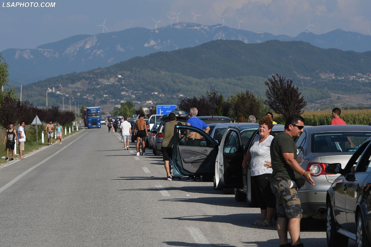 Arrihet marrëveshja: Sot Kakavija e hapur gjithë natën, kush hyn nesër vetëkarantinohet