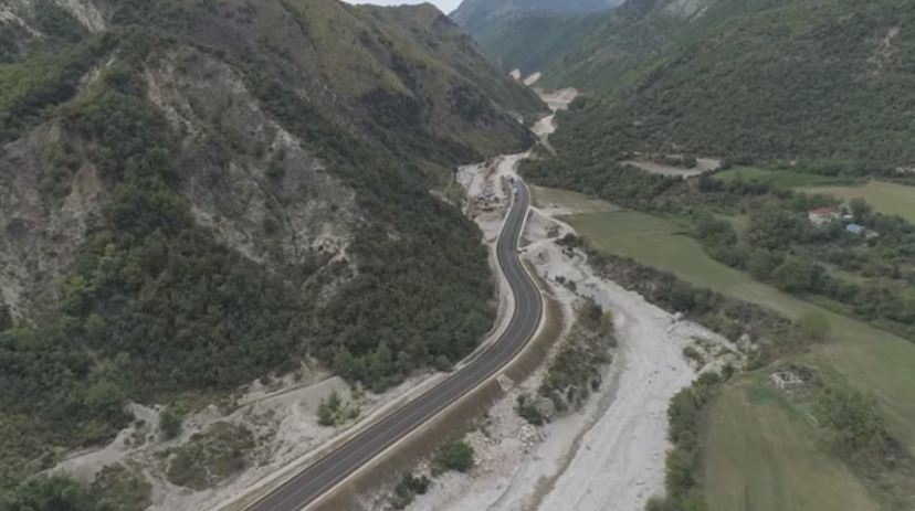Nis puna për tunelin Kardhiq – Delvinë, ishte bllokuar prej padive
