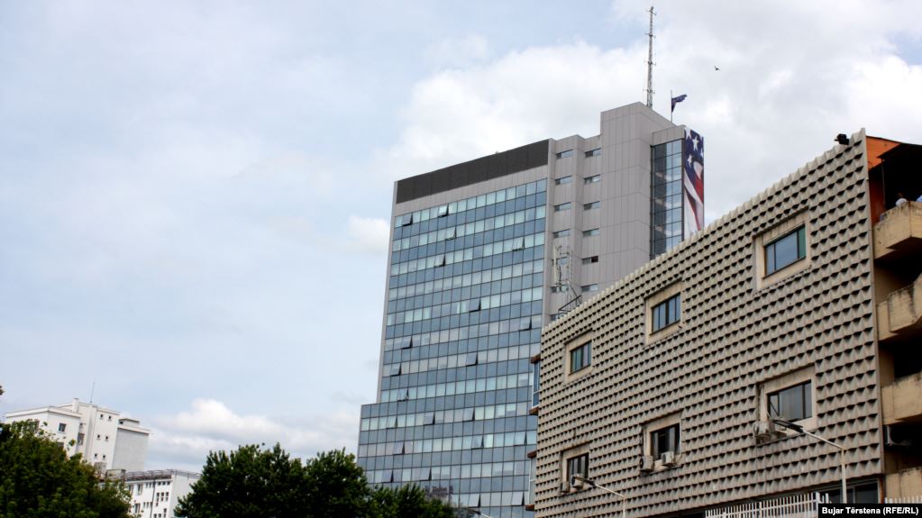 Qeveria shkarkon bordet e emëruara nga Albin Kurti