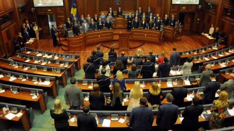 Gjykata lëshon urdhër arresti për deputetin shqiptar