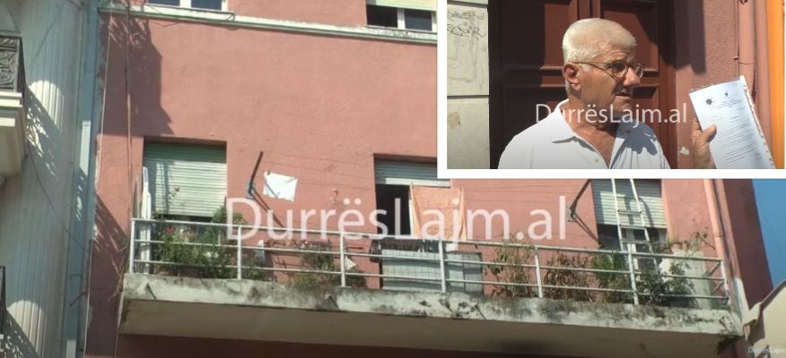 Durrës, i del pronari banesës, Përmbarimi tenton sot të nxjerrë jashtë familjen 7-anëtarëshe (VIDEO)