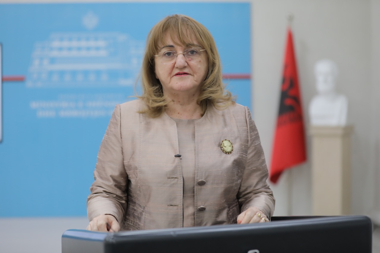 “Do fillojë shumë shpejt dhe në Shqipëri, por terapia me plazmë s’është shpëtimtare”, Rakacolli tregon kur hapen spitalet Covid3 e Covid4