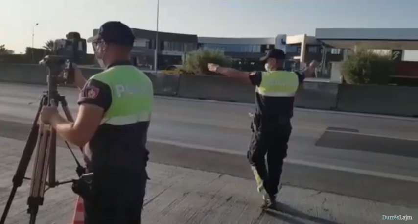 Policia e Durrësit me “dorë të fortë”, 4 arrestime, 51 patenta të hequra, 1034 gjoba (VIDEO)