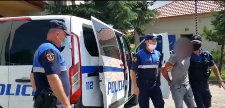 EMRAT/ Grabitën emigrantët pasi i morën në makinë dhe plagosën njërin prej tyre, kush janë autorët e arrestuar