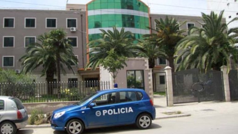 EMRI/ Ja kush është i vetëvaruri në komisariatin e policisë së Durrësit