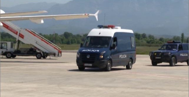 Ekstradohet drejt Gjermanisë 24-vjeçari, i kërkuar si pjesë e një grupi terrorist